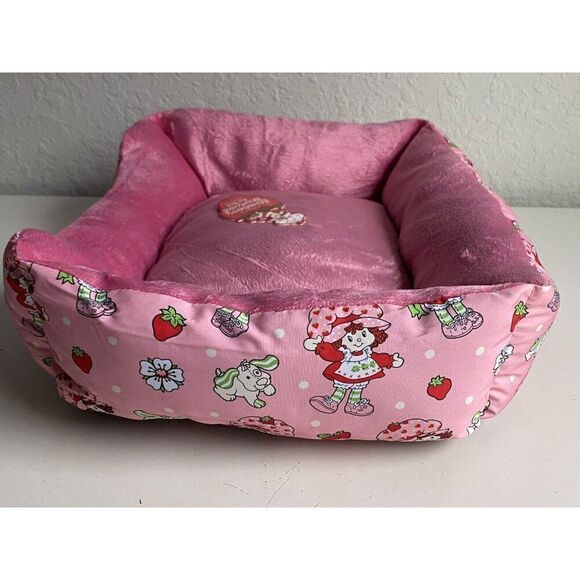 Strawberry Shortcake Small Dog Cat Pet Bed 20 X 16 X 6 Inches Pink Nesting NEW - Picture 8 of 15